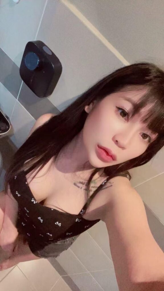 ENCHTRESS 52 penang massage